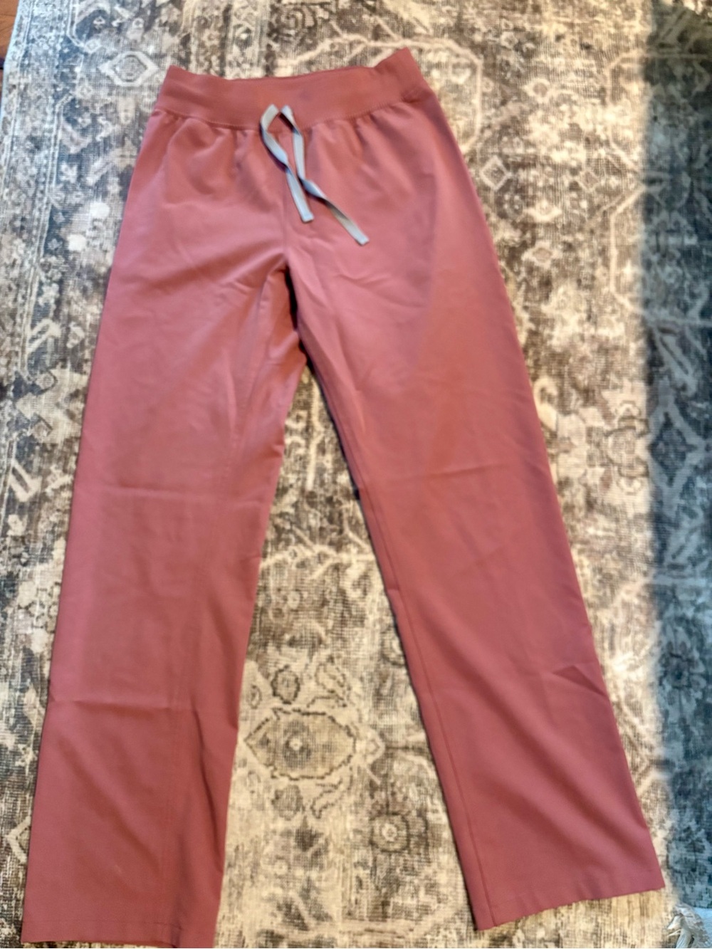 Figs Women's Rose Dusty Pull-On Livingston with Gray Drawstring